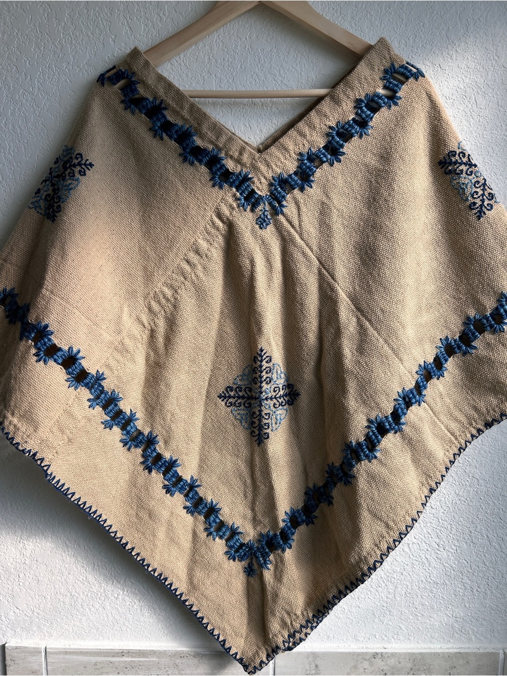 Handmade Quechquemitl Poncho Puebla Mexico Beige with Blue Embroidery